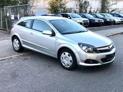 Silber Gebraucht 2006 Opel Astra GTC Edition Coupé | 3.888 € (Guter Preis)