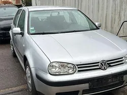 Silber Gebraucht 2003 VW Golf IV Basis Limousine | 699 € (Guter Preis)