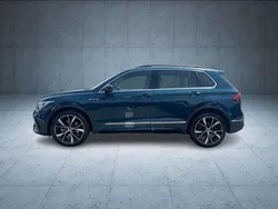 Blau Gebraucht 2024 VW Tiguan R-line SUV | 46.965 € (Teuer)