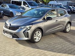 Grau Gebraucht 2024 Renault Clio V Evolution Limousine | 18.890 € (Fairer Preis)