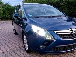 Blau Gebraucht 2012 Opel Zafira Tourer Van / Kleinbus | 5.555 € (Fairer Preis)