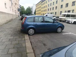 Blau Gebraucht 2006 Ford C-MAX Van / Kleinbus | 2.700 € (Etwas zu teuer)