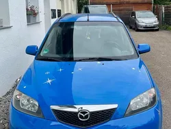 Blau Gebraucht 2003 Mazda 2 Kleinwagen | 950 €