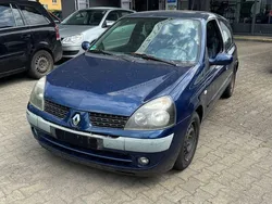 Blau Gebraucht 2003 Renault Clio II Limousine | 999 € (Fairer Preis)
