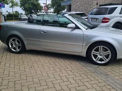 Grau Gebraucht 2009 Audi A4 Cabriolet Cabrio | 10.500 € (Fairer Preis)