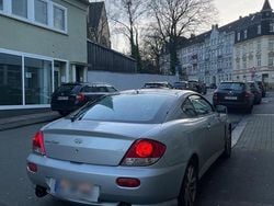 Silber Gebraucht 2005 Hyundai Coupé Coupé | 2.950 € (Fairer Preis)