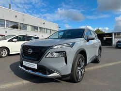 Grau Gebraucht 2024 Nissan X-Trail Tekna SUV | 36.990 € (Fairer Preis)