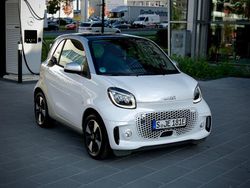 Weiß Gebraucht 2023 Smart ForTwo Electric Drive Cabrio | 14.200 € (Fairer Preis)