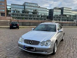 Silber Gebraucht 2004 Mercedes CLK200 Coupé | 2.600 €