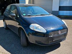 Blau Gebraucht 2009 Fiat Grande Punto Kleinwagen | 1.440 € (Etwas zu teuer)