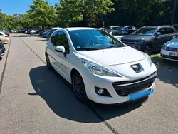 Weiß Gebraucht 2010 Peugeot 207 Sportium Kleinwagen | 5.500 € (Teuer)