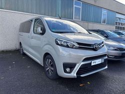 Beige Gebraucht 2020 Toyota Proace Verso Executive Kombi | 34.530 € (Etwas zu teuer)