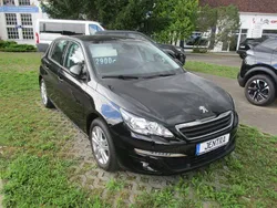 Schwarz Gebraucht 2016 Peugeot 308 Active Limousine | 12.490 € (Etwas zu teuer)