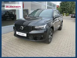 Schwarz Gebraucht 2024 Volvo XC40 Plus SUV | 37.890 € (Fairer Preis)