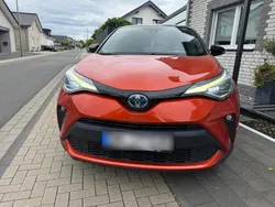 Orange Gebraucht 2020 Toyota C-HR Edition SUV | 25.000 € (Etwas zu teuer)