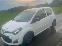 Weiß Gebraucht 2012 Renault Twingo Kleinwagen | 4.100 €