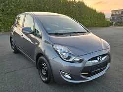 Grau Gebraucht 2015 Hyundai ix20 Van / Kleinbus | 7.600 € (Guter Preis)