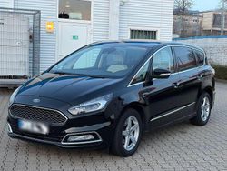 Schwarz Gebraucht 2017 Ford S-MAX Vignale Van / Kleinbus | 9.800 € (Teuer)