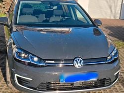 Grau Gebraucht 2020 VW e-Golf Kleinwagen | 14.500 € (Fairer Preis)