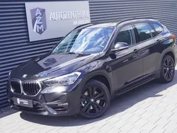 Black sapphire schwarz metallic Gebraucht 2021 BMW X1 Sport Line SUV | 27.990 € (Fairer Preis)