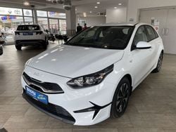 Weiã Gebraucht 2024 Kia Ceed Kleinwagen | 20.490 € (Guter Preis)