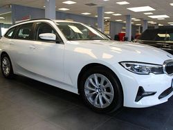 Alpinweiß uni Gebraucht 2022 BMW 320 Advantage Kombi | 27.980 € (Fairer Preis)