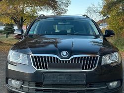 Schwarz Gebraucht 2015 Skoda Superb Kombi | 8.450 € (Guter Preis)