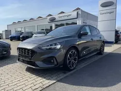 Blau (dynamicblaumetallic) Gebraucht 2020 Ford Focus ST-Line Limousine | 16.490 € (Guter Preis)