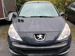 Grau Gebraucht 2010 Peugeot 206+ Kleinwagen | 800 € (Superpreis)