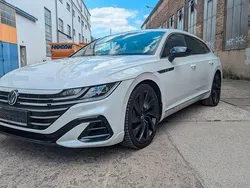 Weiß Gebraucht 2021 VW Arteon R-line Limousine | 15.850 €