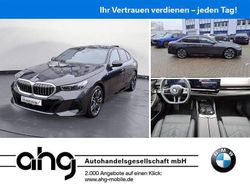 Grau Gebraucht 2025 BMW 520 M Sport Limousine | 51.790 € (Superpreis)