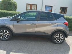 Grau Gebraucht 2017 Renault Captur Crossborder SUV | 11.950 € (Fairer Preis)