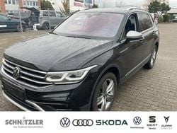 Schwarz Gebraucht 2022 VW Tiguan Allspace Elegance SUV | 33.450 € (Superpreis)