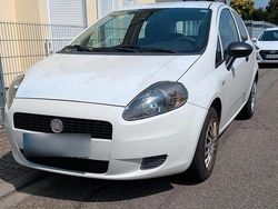 Weiß Gebraucht 2011 Fiat Grande Punto Kleinwagen | 2.500 € (Guter Preis)