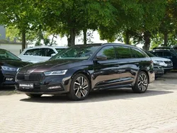 Schwarzmagic perleffekt Gebraucht 2020 Skoda Octavia Kombi | 25.490 € (Etwas zu teuer)