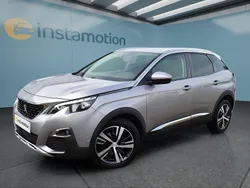 Grau Gebraucht 2020 Peugeot 3008 Van / Kleinbus | 21.699 € (Fairer Preis)