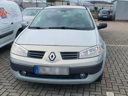 Silber Gebraucht 2004 Renault Mégane GrandTour Kombi | 1.950 €