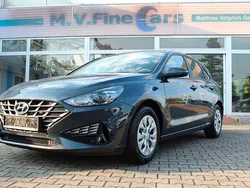 Blau Gebraucht 2022 Hyundai i30 Pure Limousine | 16.800 € (Fairer Preis)