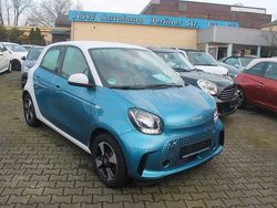 Blau Gebraucht 2020 Smart ForFour Electric Drive Limousine | 12.999 € (Teuer)