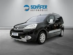 Schwarz Gebraucht 2011 Citroën Berlingo SELECTION Van / Kleinbus | 8.950 € (Teuer)
