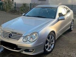 Silber Gebraucht 2003 Mercedes CLK200 Elegance Coupé | 3.700 € (Superpreis)
