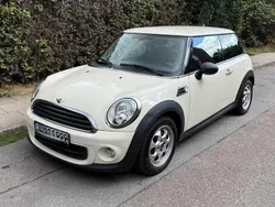 Weiß Gebraucht 2013 Mini ONE Kleinwagen | 4.200 € (Guter Preis)
