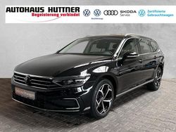 Deep black perleffekt (metallic) Gebraucht 2022 VW Passat Kombi | 27.890 € (Fairer Preis)