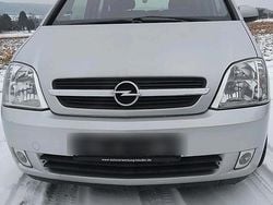 Silber Gebraucht 2004 Opel Meriva Van / Kleinbus | 2.850 € (Fairer Preis)