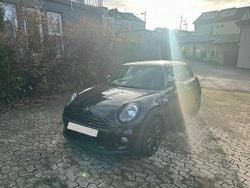 Schwarz Gebraucht 2018 Mini ONE Kleinwagen | 13.799 € (Guter Preis)