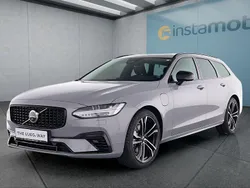 Grau Gebraucht 2024 Volvo V90 Ultra Kombi | 74.799 €