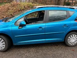 Blau Gebraucht 2009 Peugeot 207 Kombi | 3.000 € (Fairer Preis)