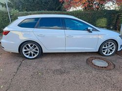 Weiß Gebraucht 2015 Seat Leon ST FR Kombi | 8.800 €