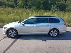 Silber Gebraucht 2017 VW Passat Kombi | 13.700 € (Fairer Preis)