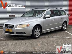Grau Gebraucht 2010 Volvo V70 Momentum Kombi | 3.650 € (Superpreis)
